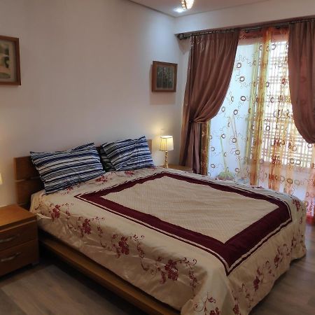 La Marina: Luxury Riverfront Apartment with Prime Location Sale Exterior photo